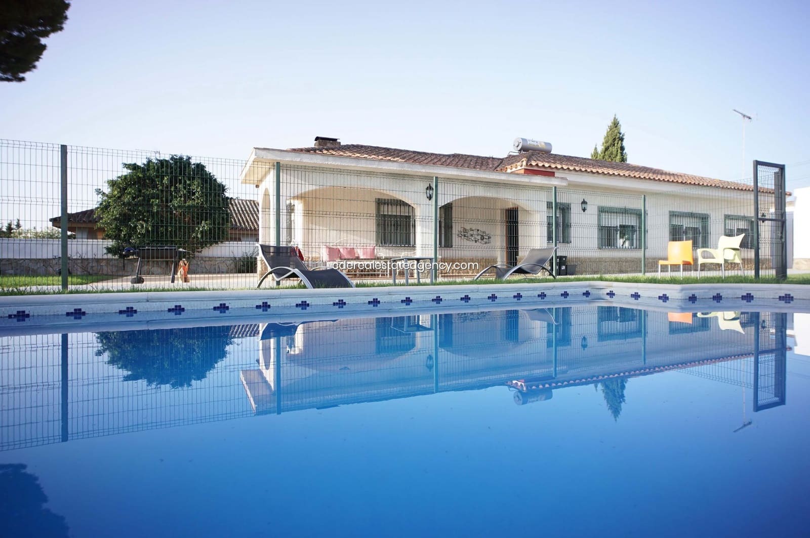 3 soveværelse Villa til leje i El Puerto de Santa Maria med swimmingpool garage - € 2.500 (Ref: 4831410)