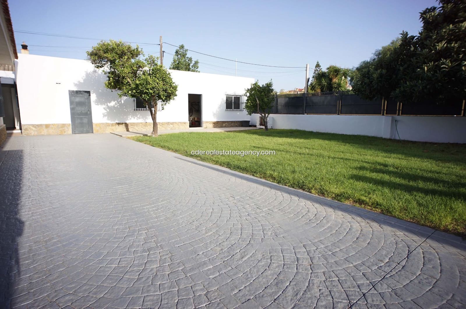 3 soveværelse Villa til leje i El Puerto de Santa Maria med swimmingpool garage - € 2.500 (Ref: 4831410)