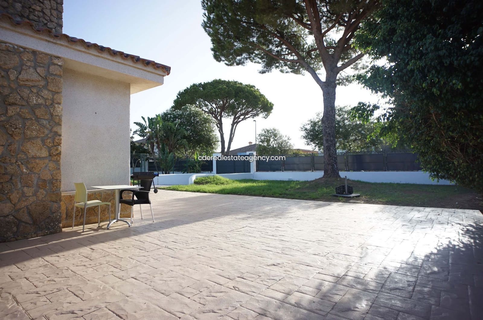 3 soveværelse Villa til leje i El Puerto de Santa Maria med swimmingpool garage - € 2.500 (Ref: 4831410)