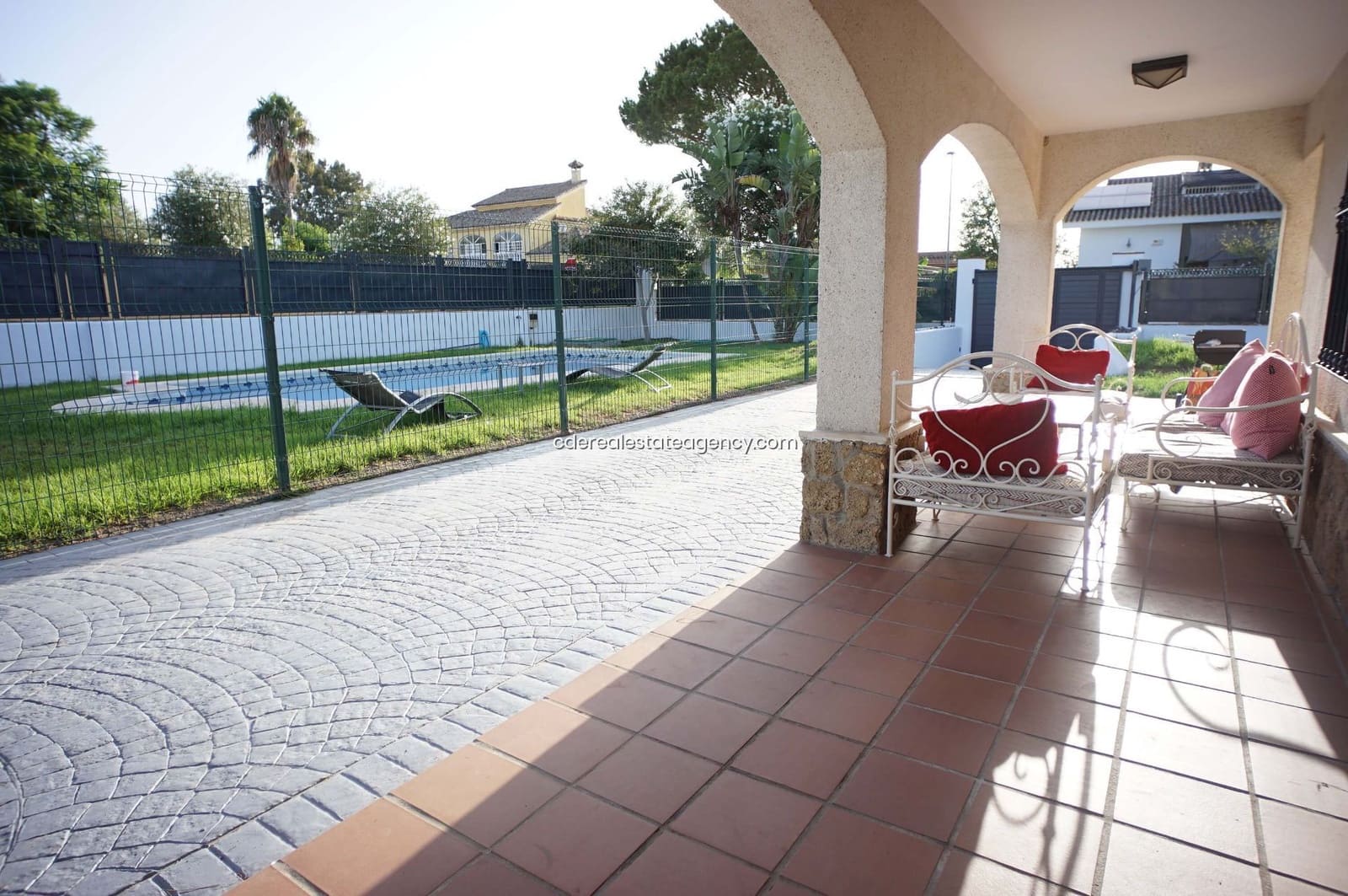 3 soveværelse Villa til leje i El Puerto de Santa Maria med swimmingpool garage - € 2.500 (Ref: 4831410)