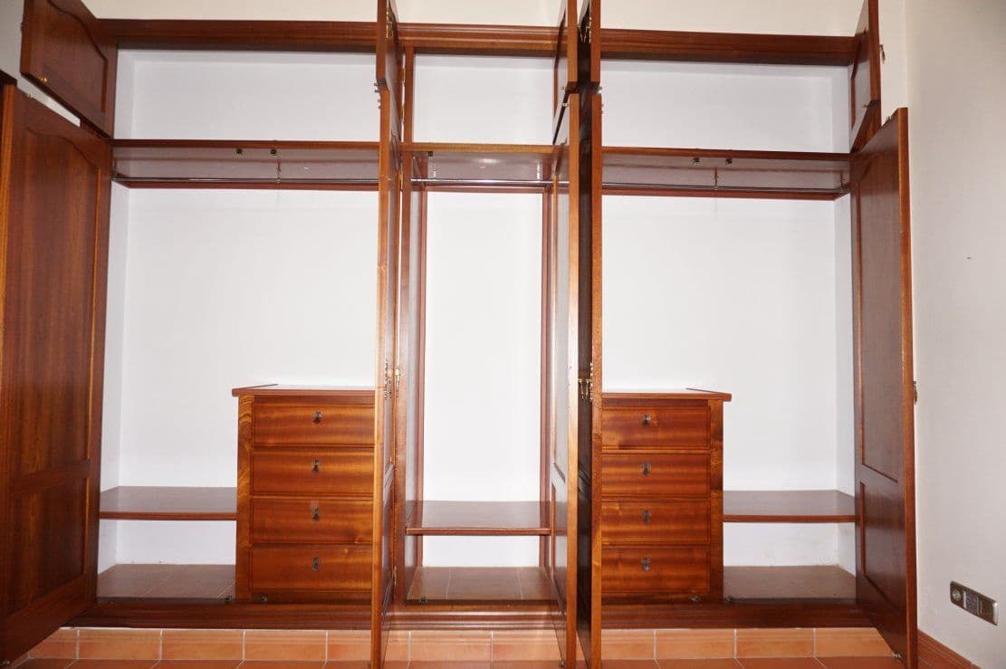 4 bedroom Villa for rent in Chipiona with garage - € 2,000 (Ref: 4957239)