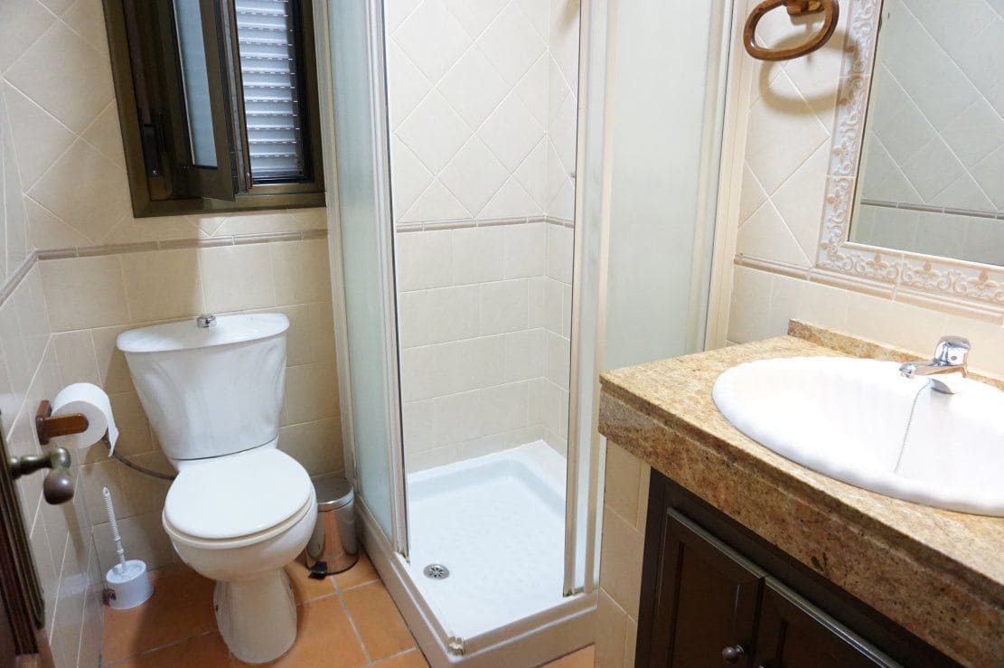 4 bedroom Villa for rent in Chipiona with garage - € 2,000 (Ref: 4957239)