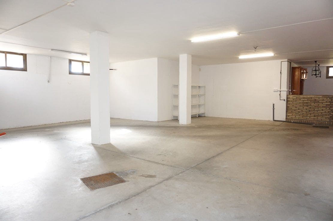 4 bedroom Villa for rent in Chipiona with garage - € 2,000 (Ref: 4957239)