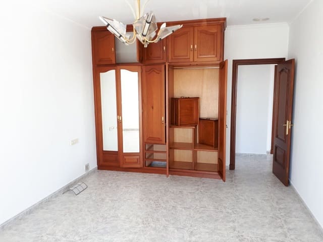 4 bedroom Villa for rent in Chipiona with pool garage - € 2,500 (Ref: 4967170)