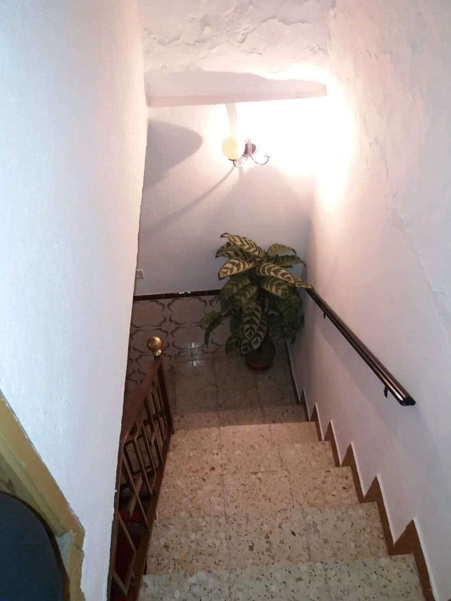3 bedroom Townhouse for sale in Arroyomolinos de Leon with garage - € 105,000 (Ref: 9317207)