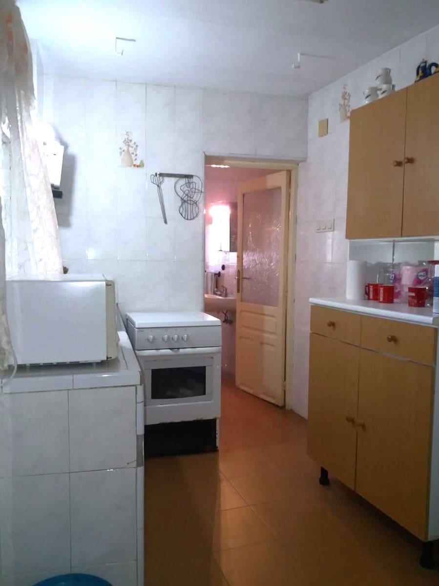 3 bedroom Townhouse for sale in Arroyomolinos de Leon with garage - € 105,000 (Ref: 9317207)