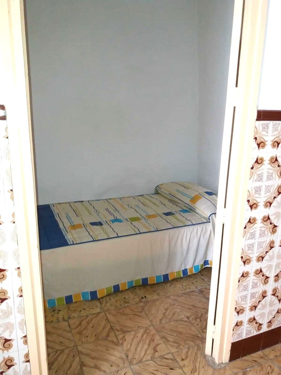 3 bedroom Townhouse for sale in Arroyomolinos de Leon with garage - € 105,000 (Ref: 9317207)