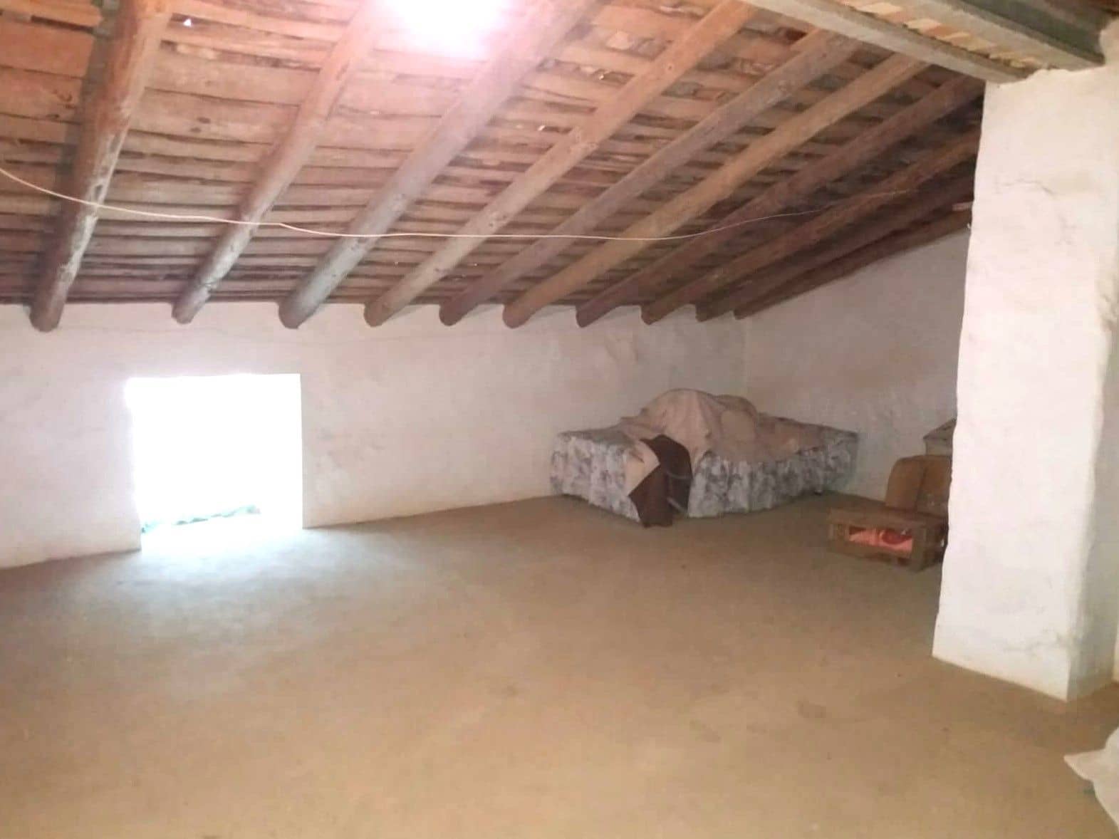 3 bedroom Townhouse for sale in Arroyomolinos de Leon with garage - € 105,000 (Ref: 9317207)