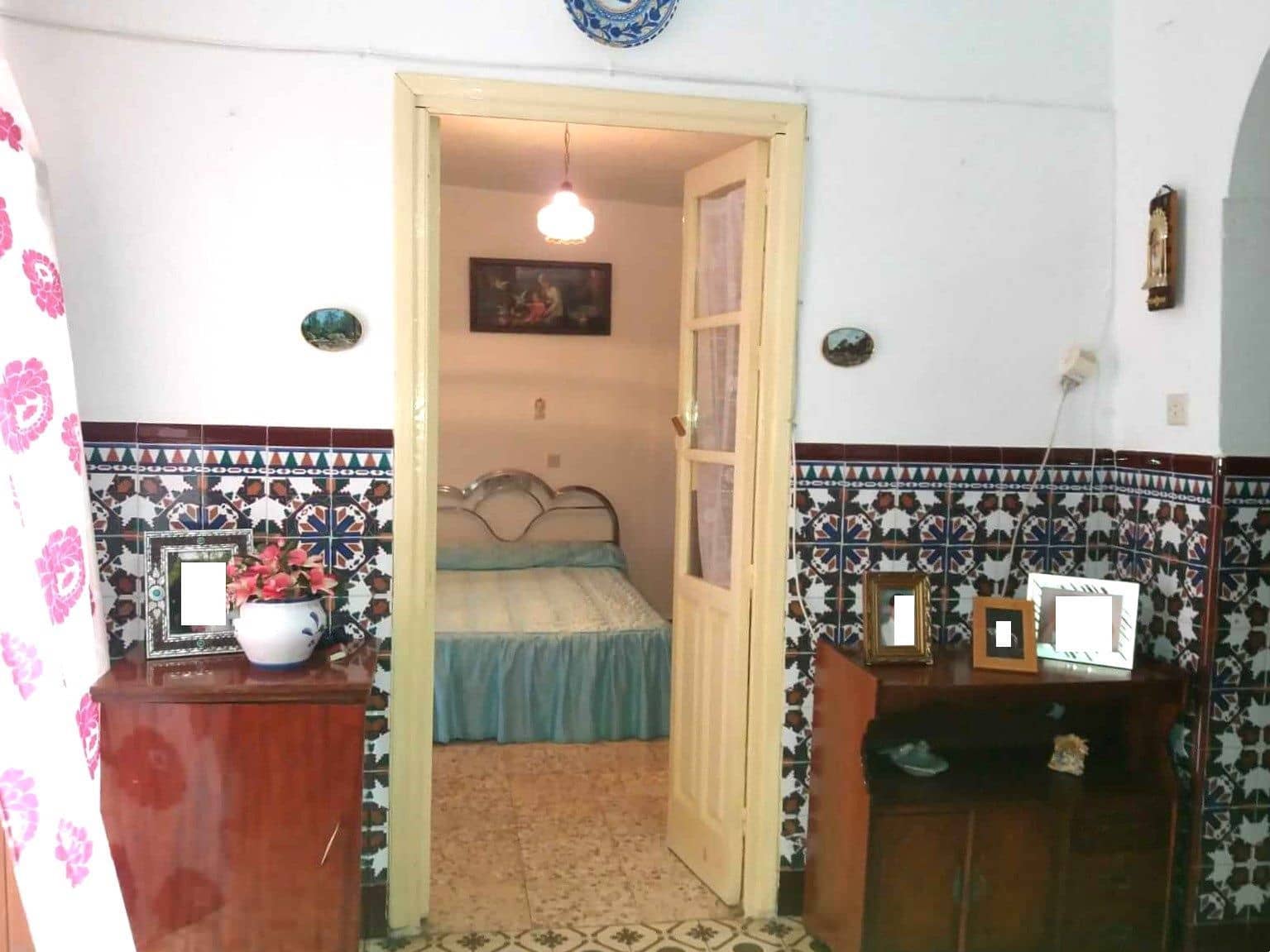 3 bedroom Townhouse for sale in Arroyomolinos de Leon with garage - € 105,000 (Ref: 9317207)
