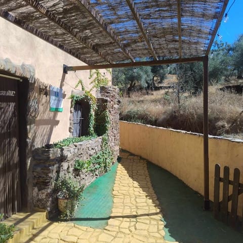 1 slaapkamer Finca/Landhuis te koop in Arroyomolinos de León - € 100.000 (Ref: 9317208)