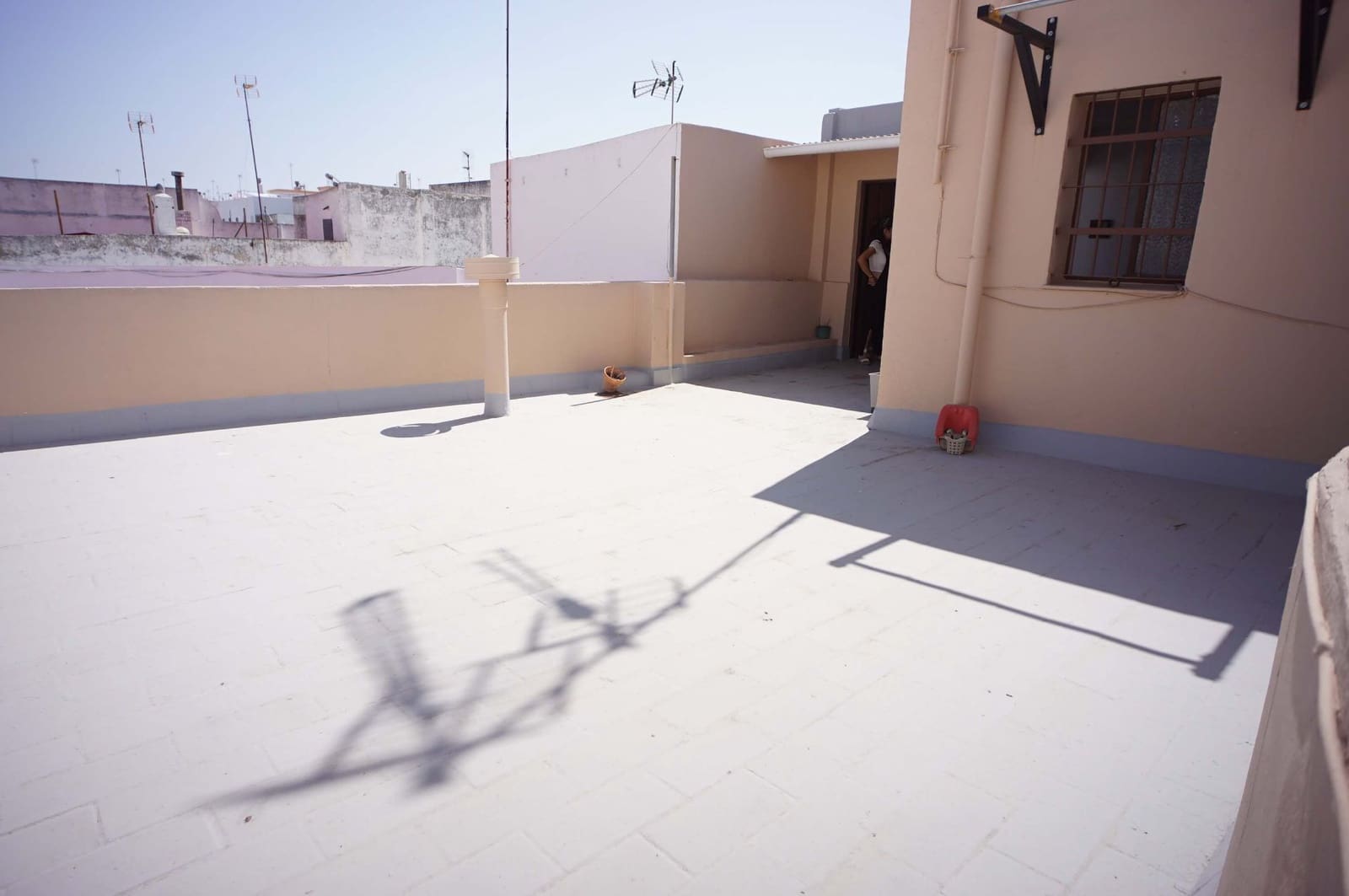 4 bedroom Villa for sale in El Puerto de Santa Maria - € 300,000 (Ref: 9317209)