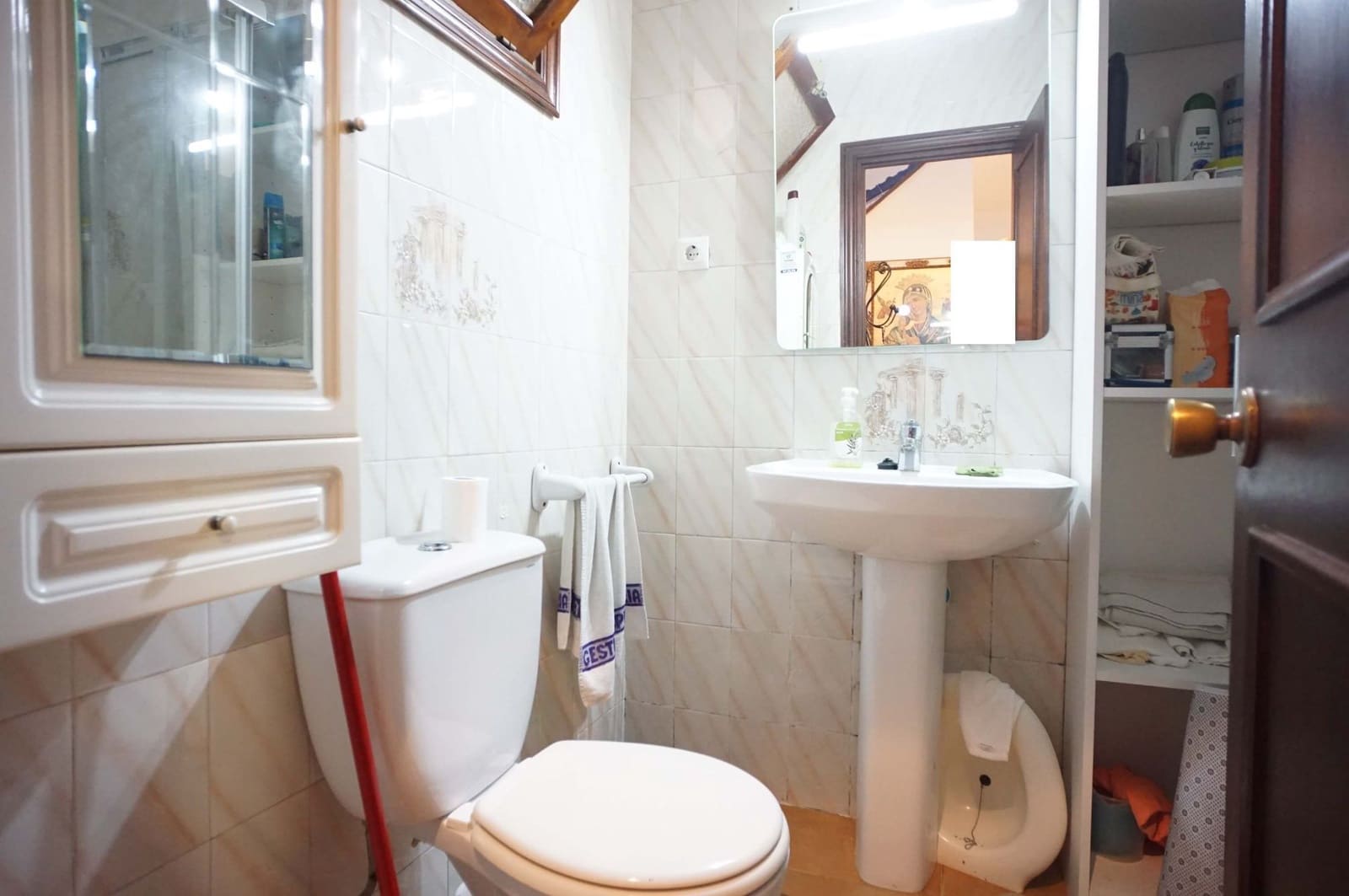 4 bedroom Villa for sale in El Puerto de Santa Maria - € 300,000 (Ref: 9317209)