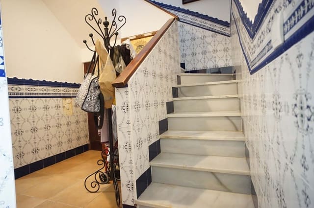 4 sovrum Villa till salu i El Puerto de Santa María - 300 000 € (Ref: 9317209)