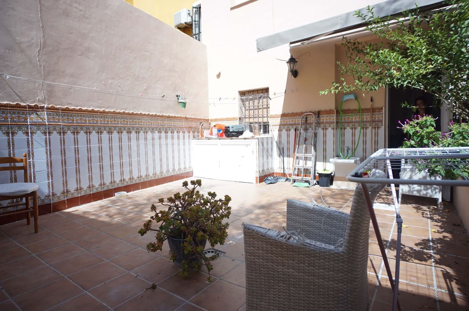 4 bedroom Villa for sale in El Puerto de Santa Maria - € 300,000 (Ref: 9317209)