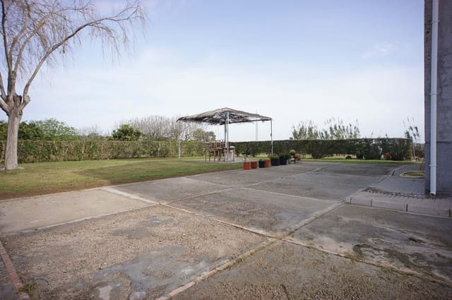 2 chambre Finca/Maison de Campagne à vendre à Rota avec garage - 309 000 € (Ref: 9317211)