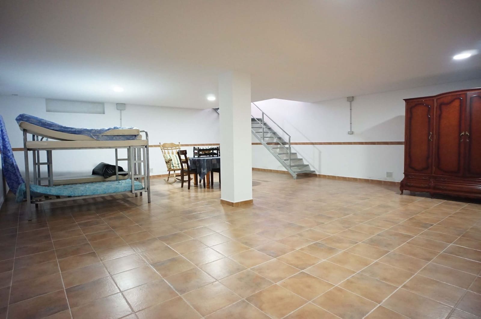 2 sovrum Finca/Hus på landet till salu i Rota med garage - 309 000 € (Ref: 9317211)