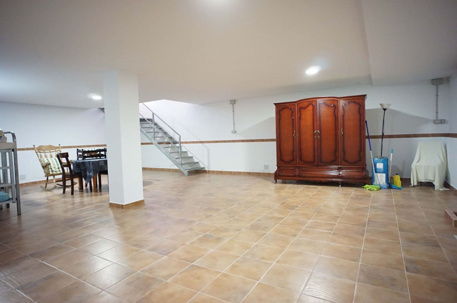 2 sovrum Finca/Hus på landet till salu i Rota med garage - 309 000 € (Ref: 9317211)