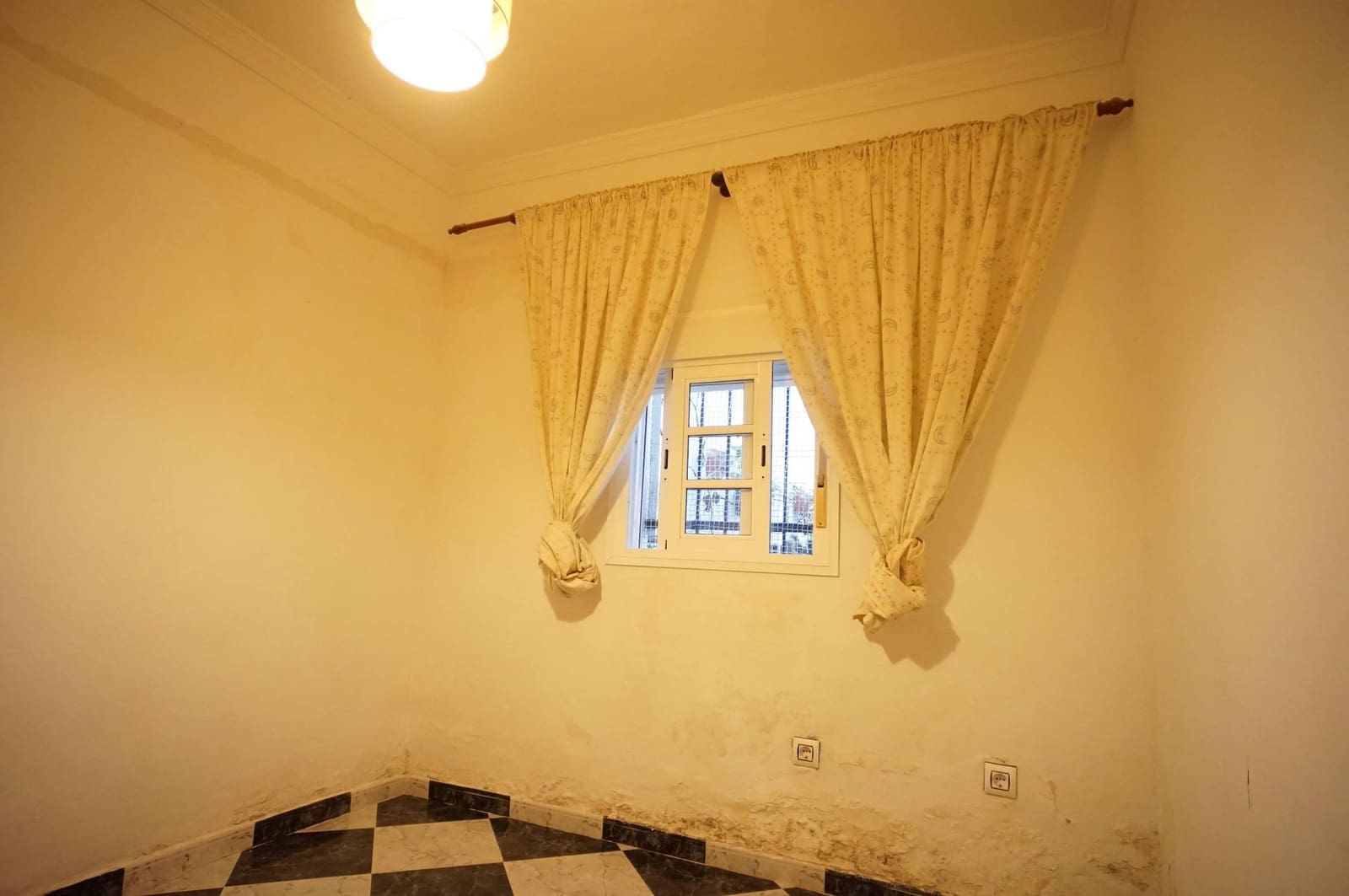 5 soveværelse Villa til salg i Chipiona med garage - € 270.000 (Ref: 9317212)