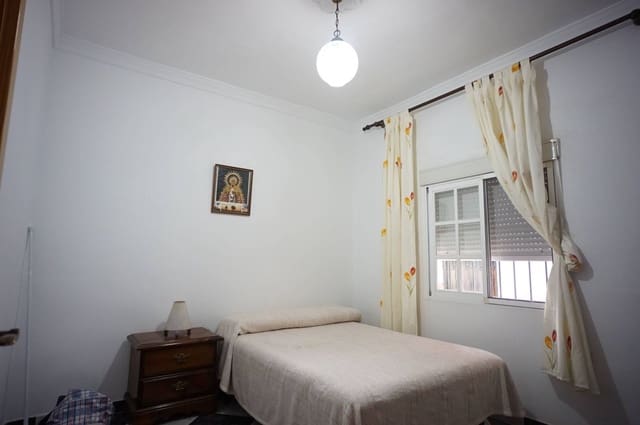 5 soveværelse Villa til salg i Chipiona med garage - € 270.000 (Ref: 9317212)