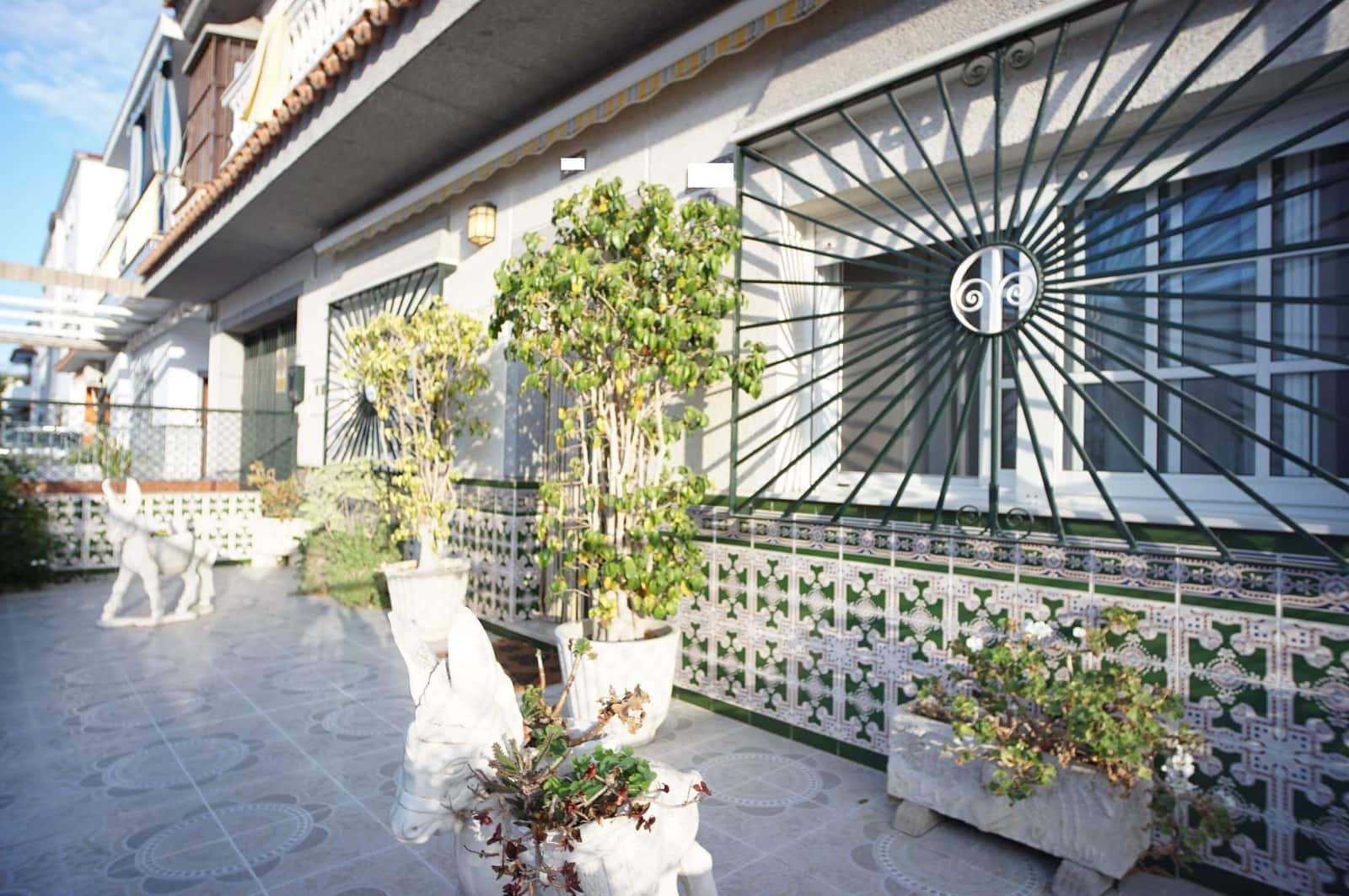 5 soveværelse Villa til salg i Chipiona med garage - € 270.000 (Ref: 9317212)