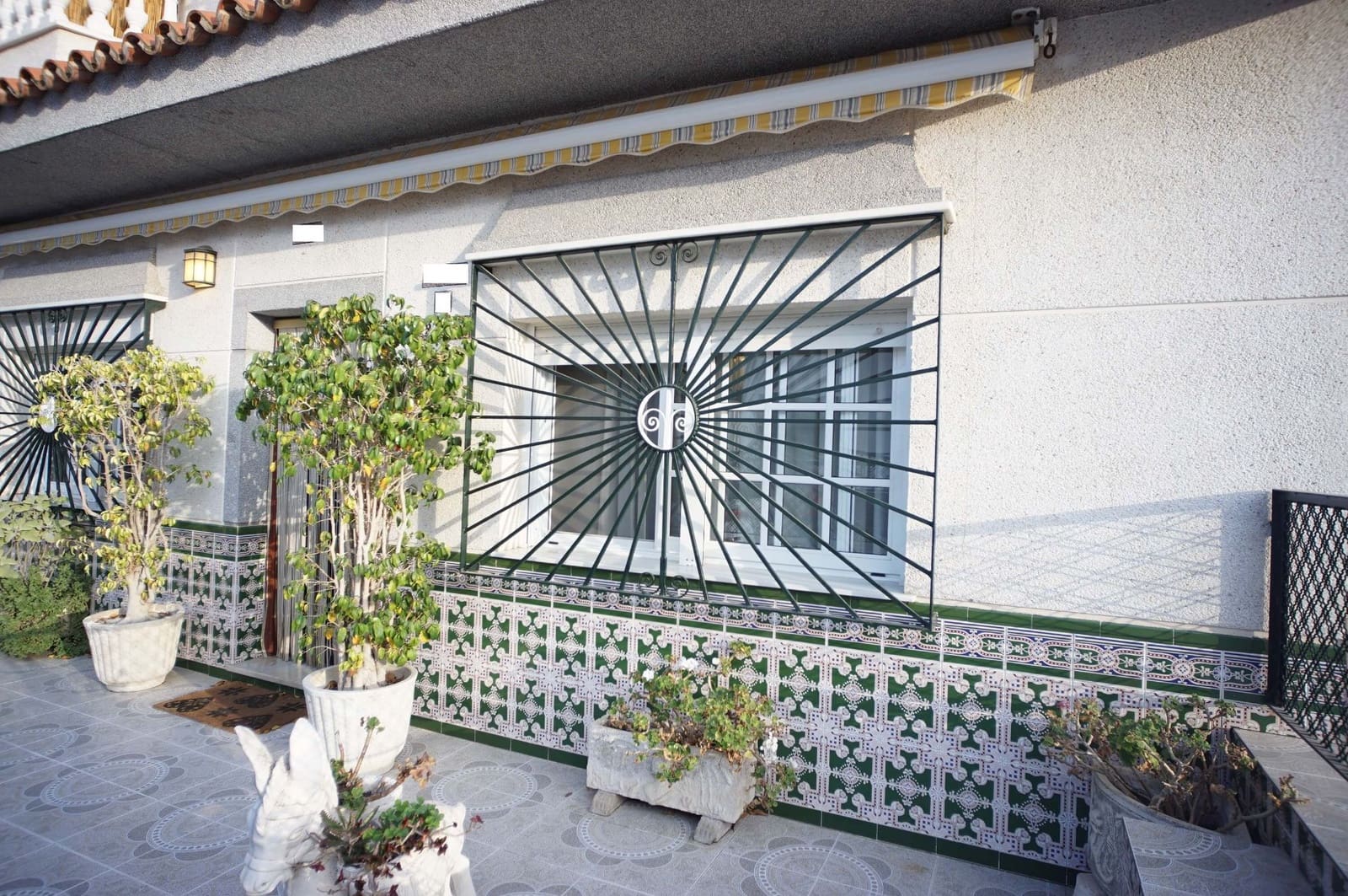 5 soveværelse Villa til salg i Chipiona med garage - € 270.000 (Ref: 9317212)