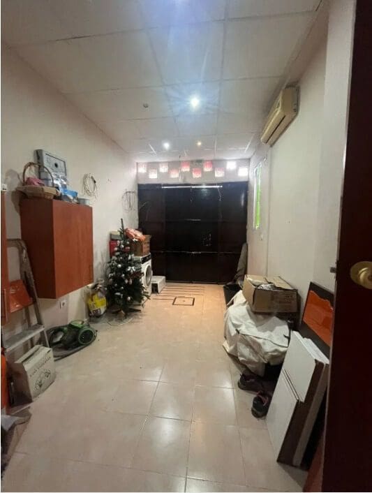 4 slaapkamer Halfvrijstaande villa te koop in Villamanrique de la Condesa met garage - € 125.000 (Ref: 9317213)