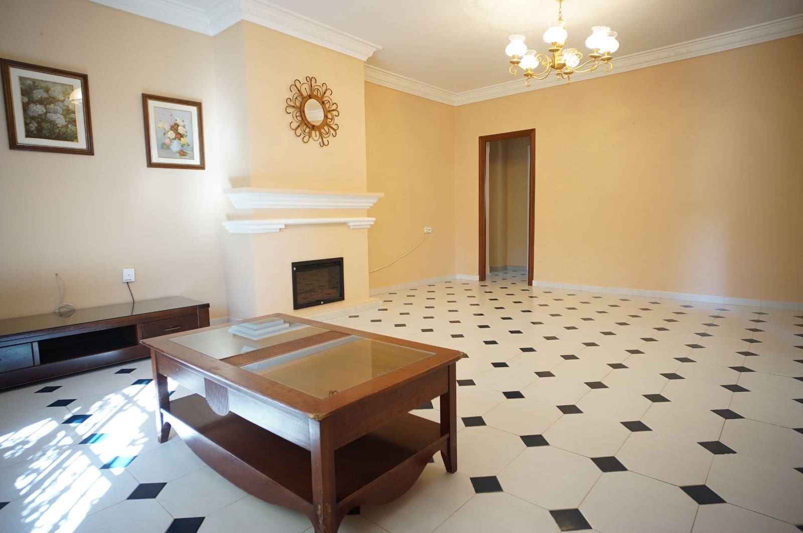 3 soveværelse Villa til leje i El Puerto de Santa Maria med swimmingpool garage - € 1.800 (Ref: 9317215)