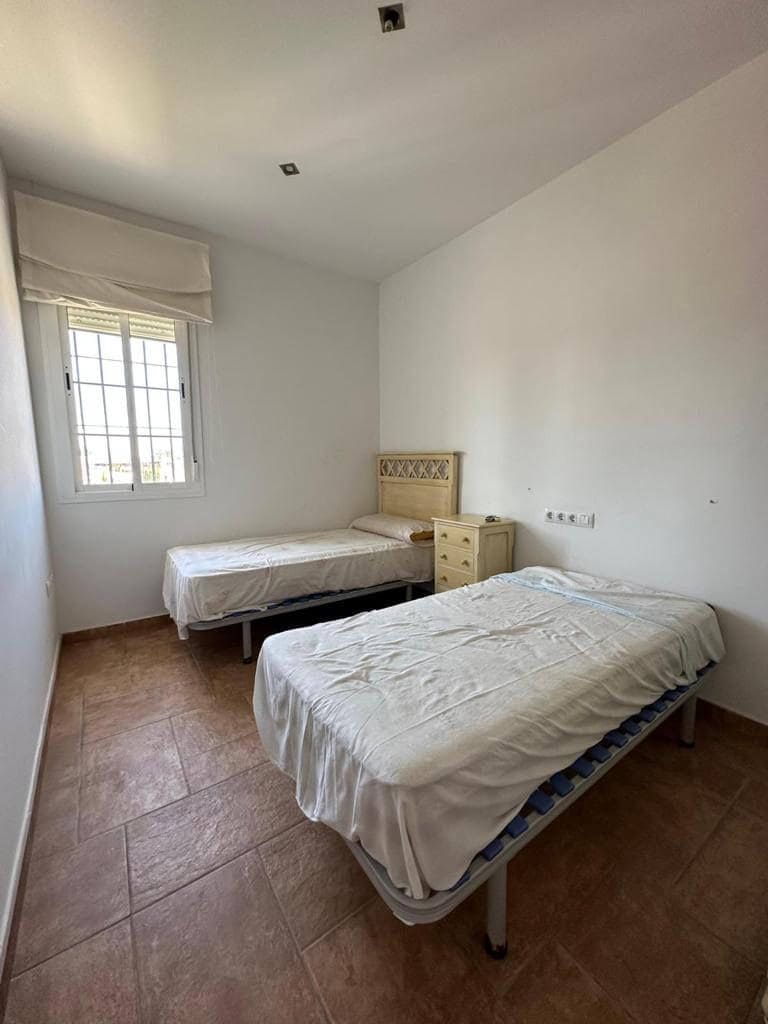 5 bedroom Villa for rent in Chipiona with pool garage - € 2,400 (Ref: 9317216)