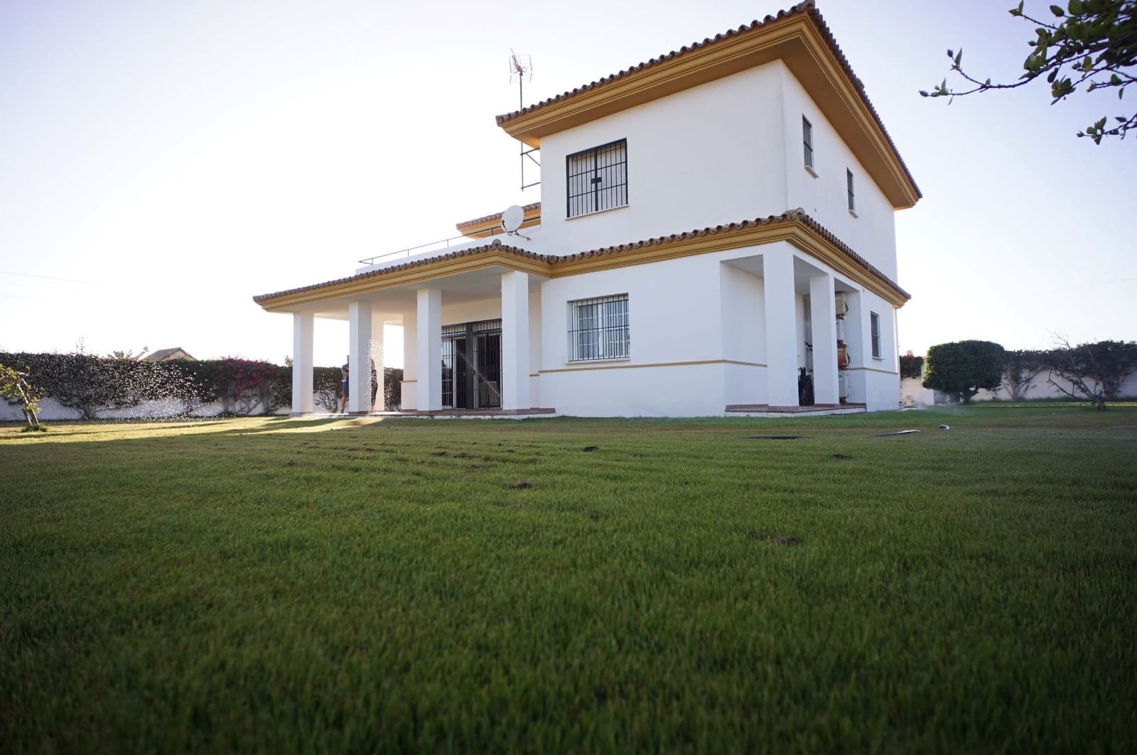5 bedroom Villa for rent in Chipiona with pool garage - € 2,400 (Ref: 9317216)