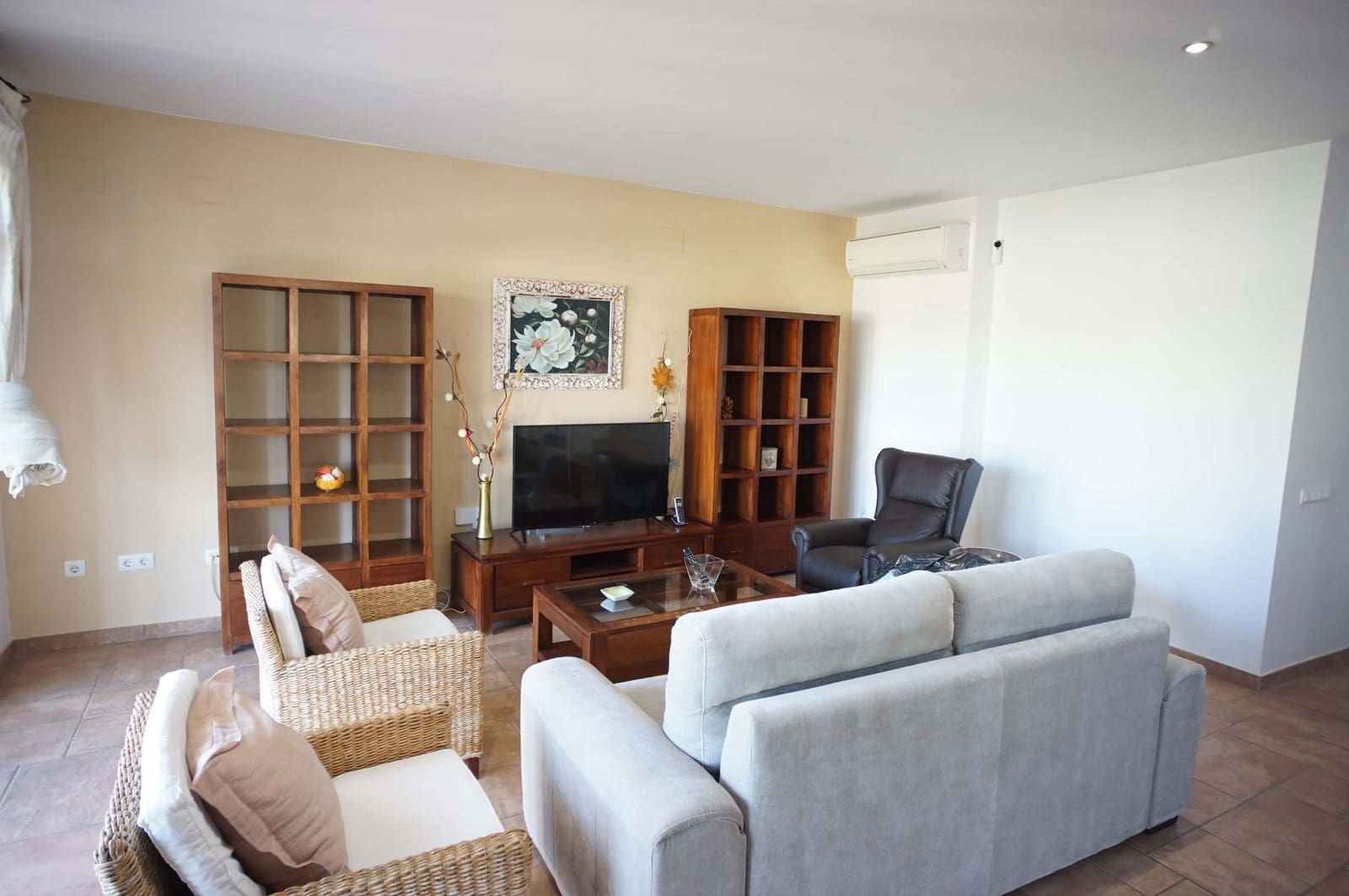 5 bedroom Villa for rent in Chipiona with pool garage - € 2,400 (Ref: 9317216)