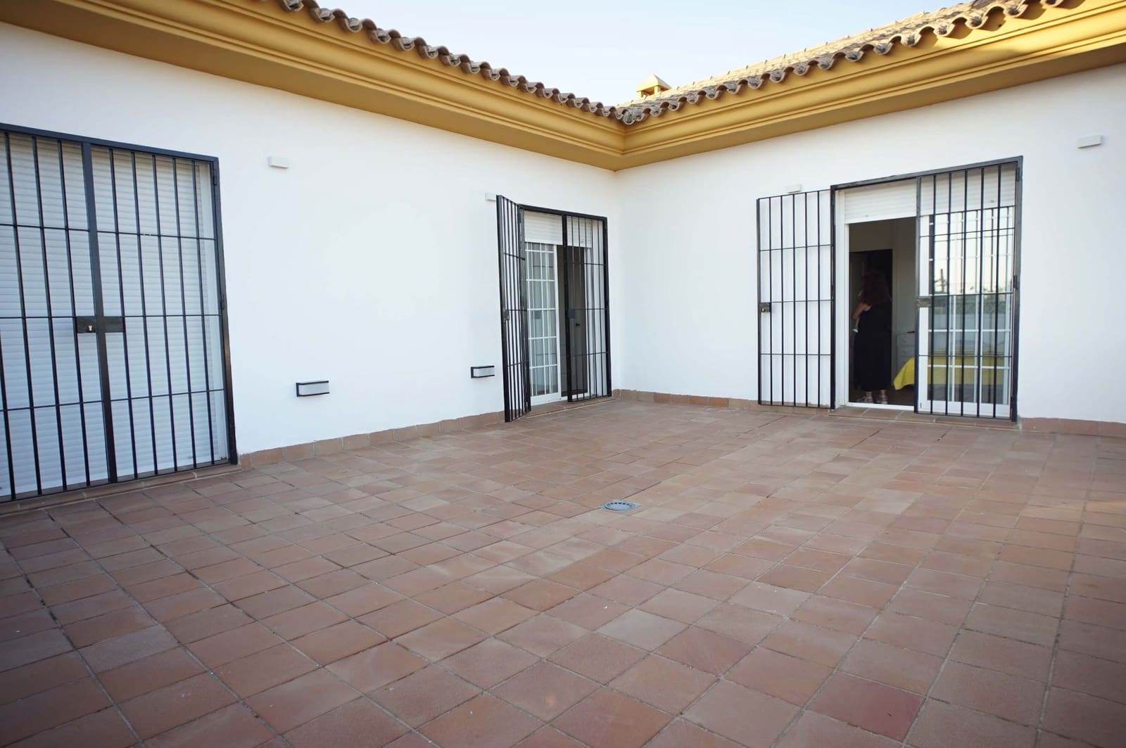 5 bedroom Villa for rent in Chipiona with pool garage - € 2,400 (Ref: 9317216)