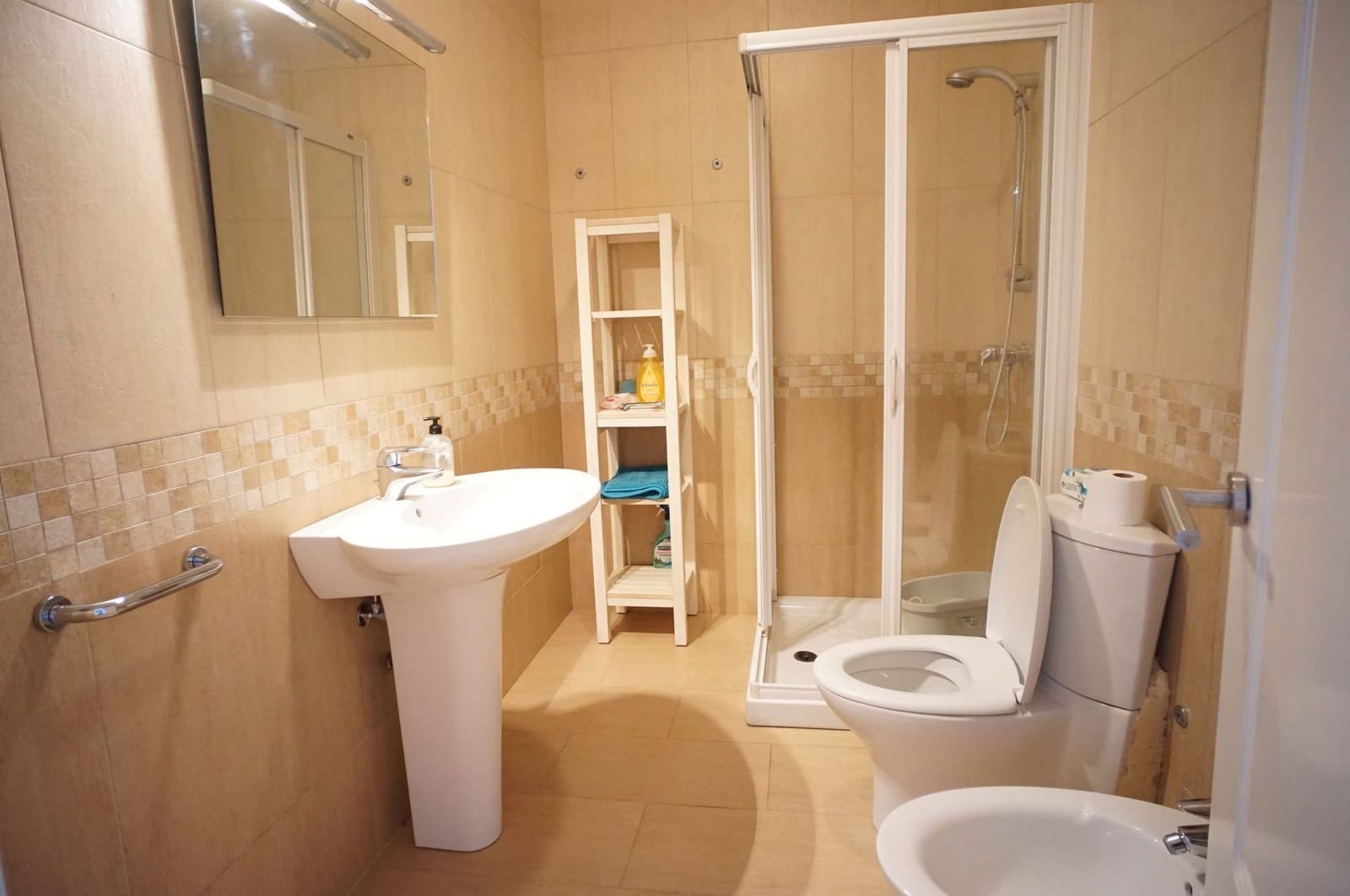 5 bedroom Villa for rent in Chipiona with pool garage - € 2,400 (Ref: 9317216)