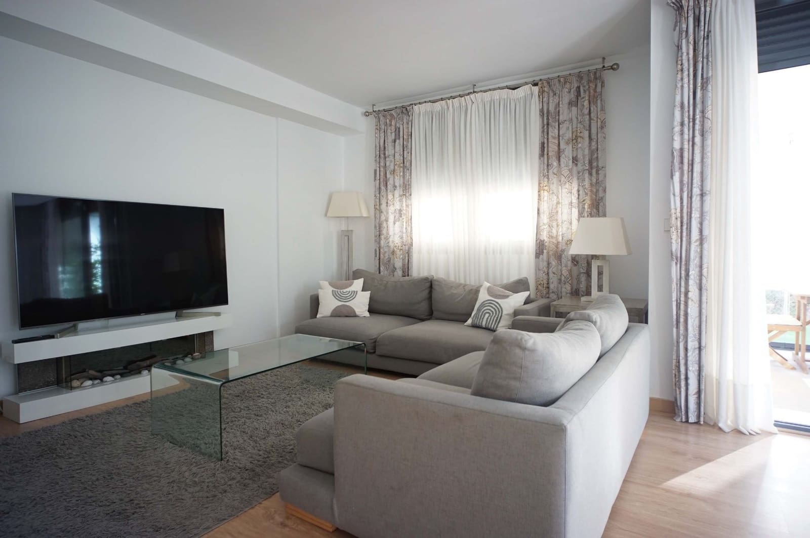 6 bedroom Villa for rent in El Puerto de Santa Maria with pool garage - € 2,800 (Ref: 9317217)