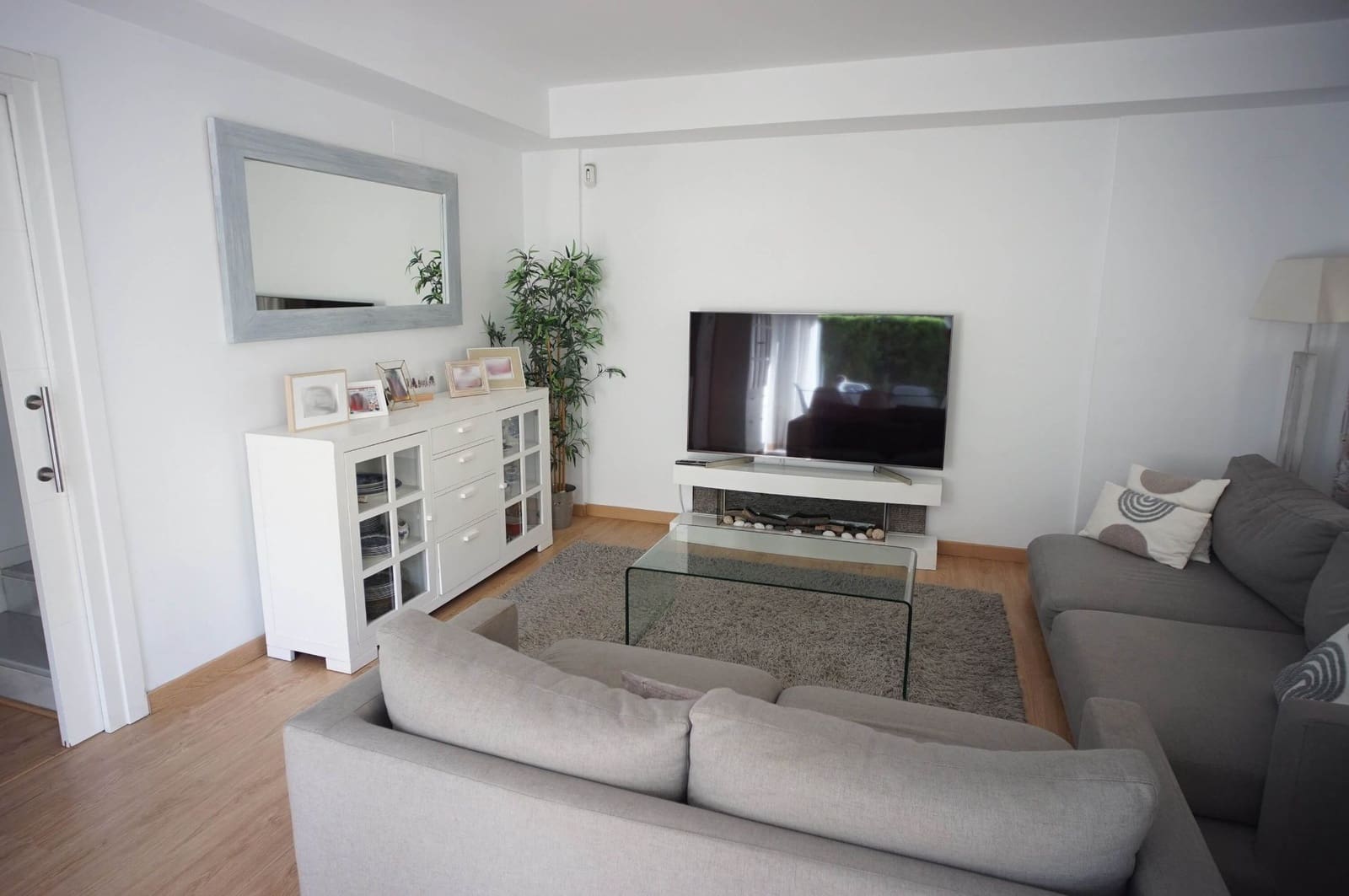 6 bedroom Villa for rent in El Puerto de Santa Maria with pool garage - € 2,800 (Ref: 9317217)