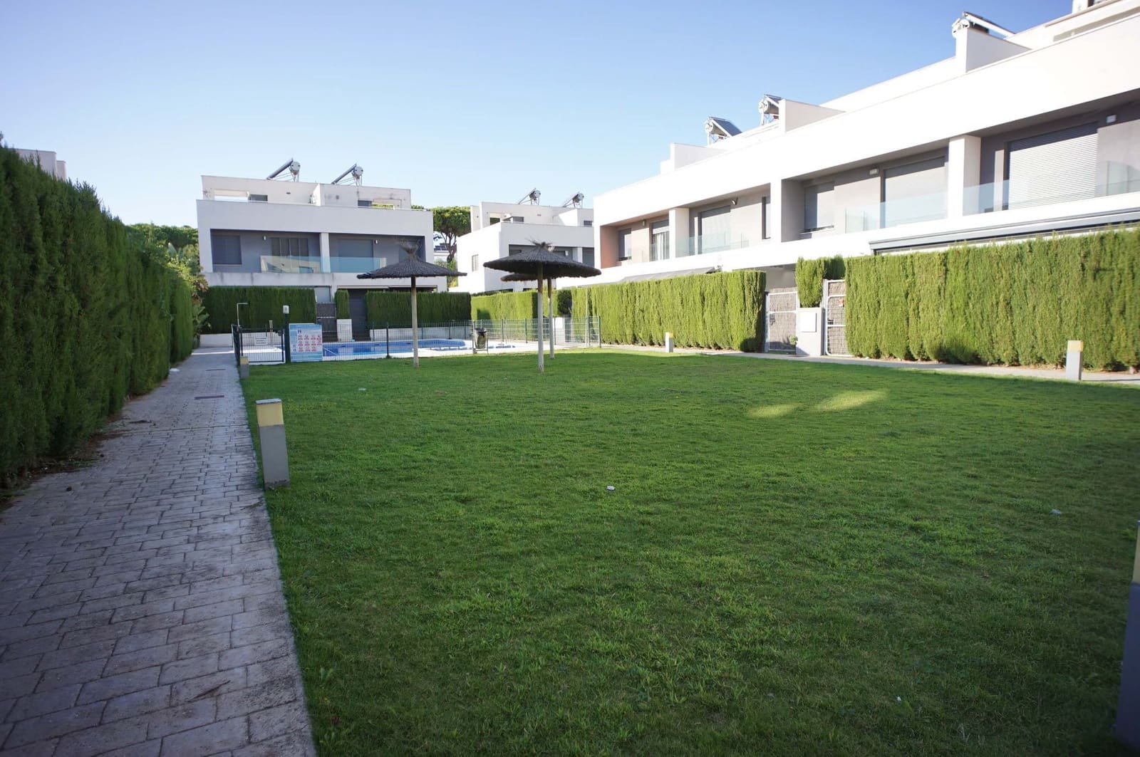 6 bedroom Villa for rent in El Puerto de Santa Maria with pool garage - € 2,800 (Ref: 9317217)