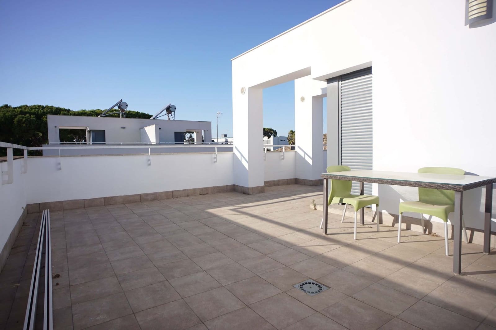 6 bedroom Villa for rent in El Puerto de Santa Maria with pool garage - € 2,800 (Ref: 9317217)