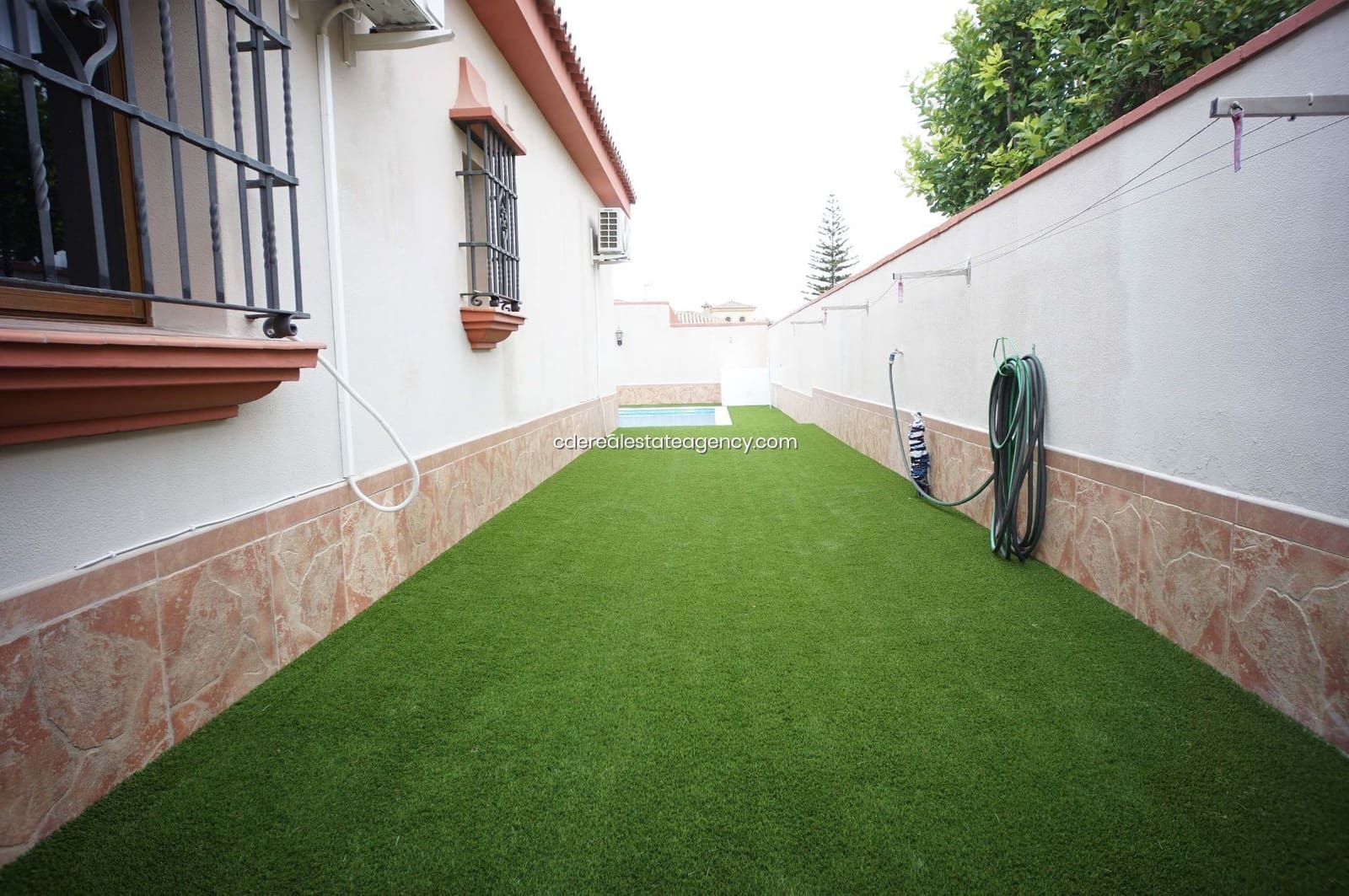 3 bedroom Villa for rent in El Puerto de Santa Maria with pool garage - € 2,500 (Ref: 9317218)