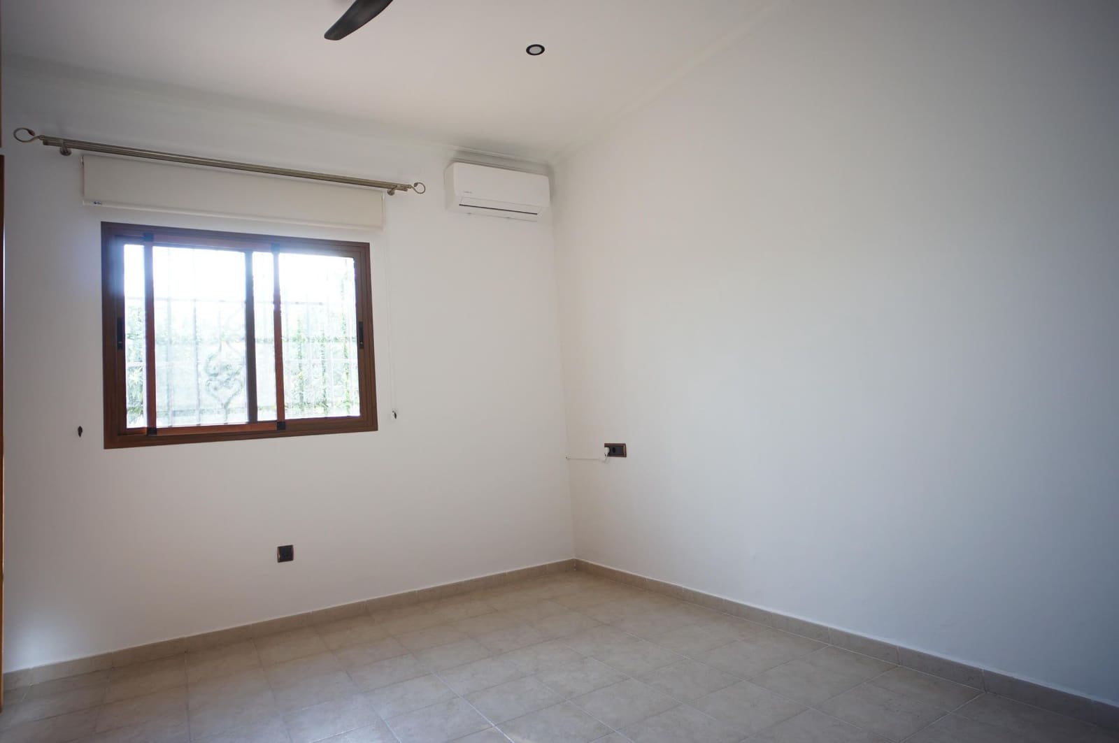 3 bedroom Villa for rent in El Puerto de Santa Maria with pool garage - € 2,500 (Ref: 9317218)