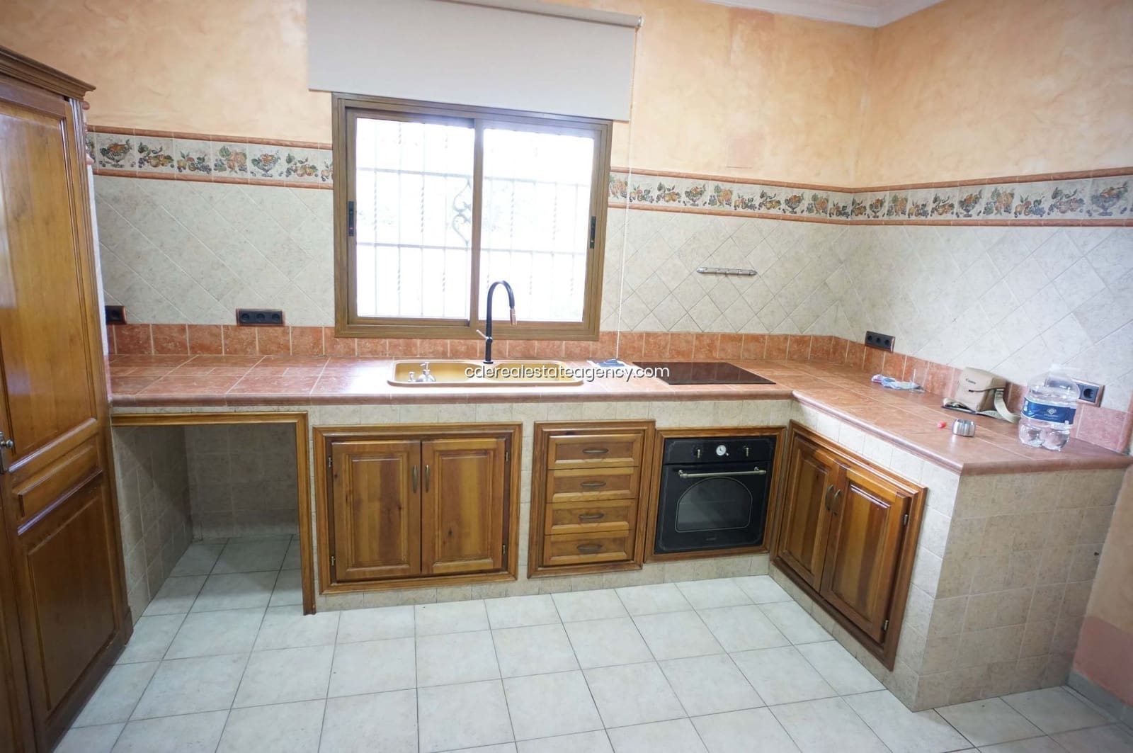 3 bedroom Villa for rent in El Puerto de Santa Maria with pool garage - € 2,500 (Ref: 9317218)