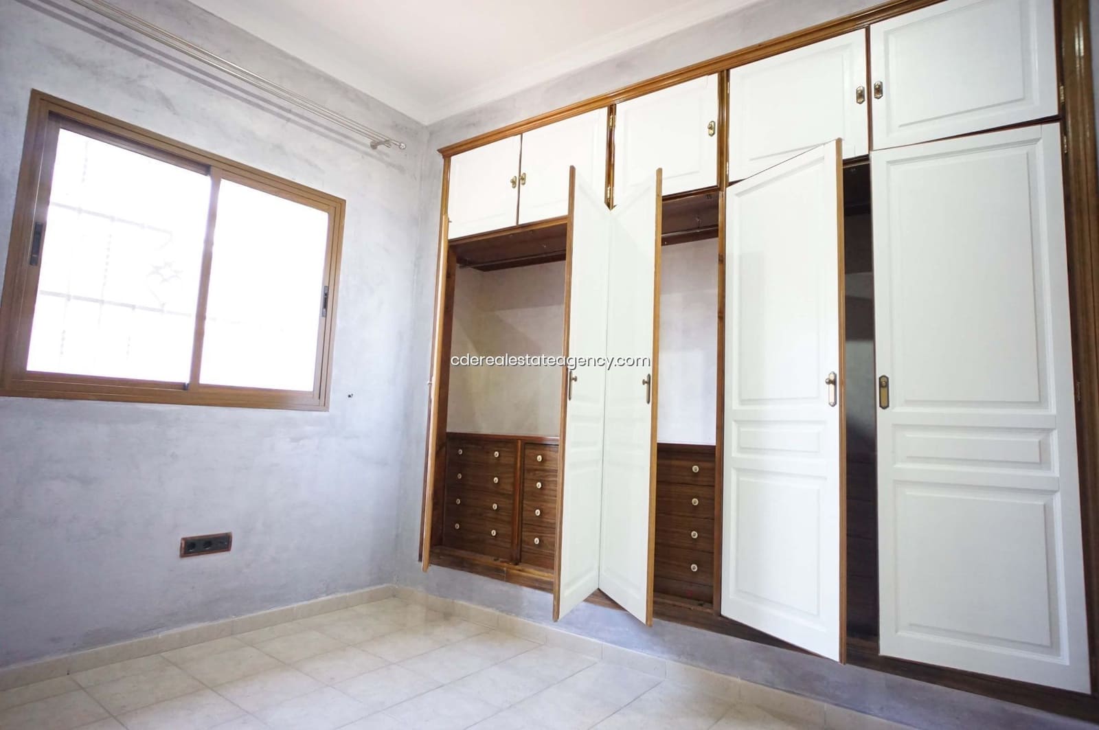 3 bedroom Villa for rent in El Puerto de Santa Maria with pool garage - € 2,500 (Ref: 9317218)