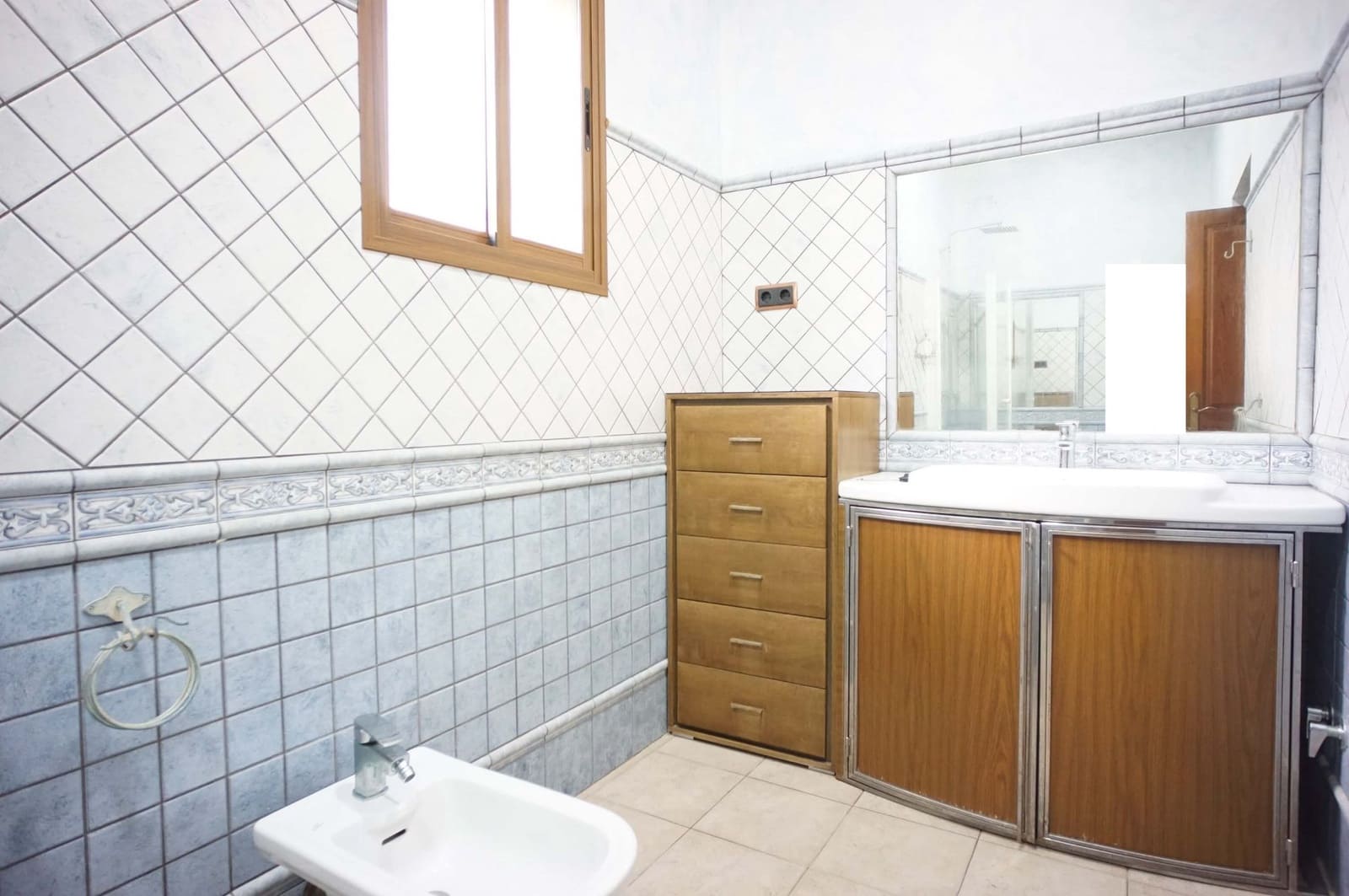 3 bedroom Villa for rent in El Puerto de Santa Maria with pool garage - € 2,500 (Ref: 9317218)