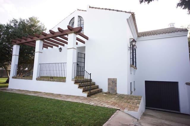 7 bedroom Villa for rent in Sanlúcar de Barrameda with pool garage - € 2,500 (Ref: 9317219)
