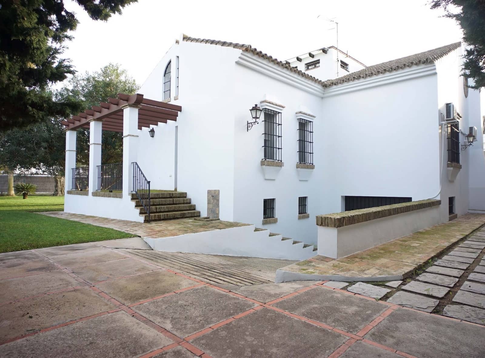 7 camera da letto Villa da affittare in Sanlucar de Barrameda con piscina garage - 2.500 € (Rif: 9317219)