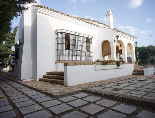 7 bedroom Villa for rent in Sanlúcar de Barrameda with pool garage - € 2,500 (Ref: 9317219)