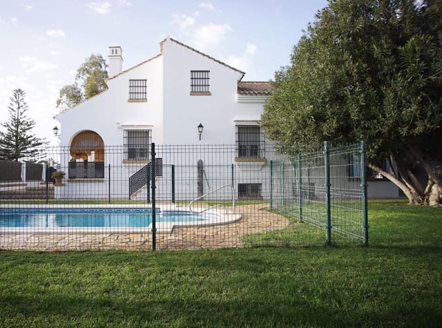 7 bedroom Villa for rent in Sanlúcar de Barrameda with pool garage - € 2,500 (Ref: 9317219)