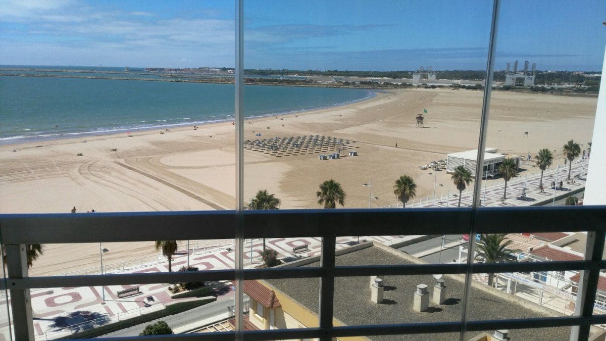 5 soveværelse Villa til leje i Rota med swimmingpool garage - € 1.530 (Ref: 9317220)