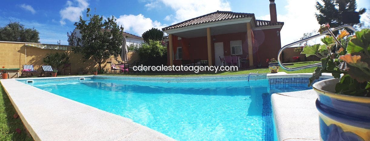 5 soveværelse Villa til leje i Rota med swimmingpool garage - € 1.530 (Ref: 9317220)