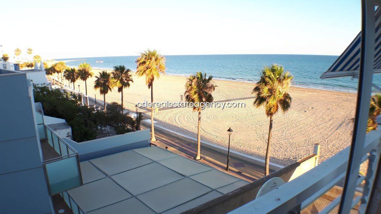 5 soveværelse Villa til leje i Rota med swimmingpool garage - € 1.530 (Ref: 9317220)