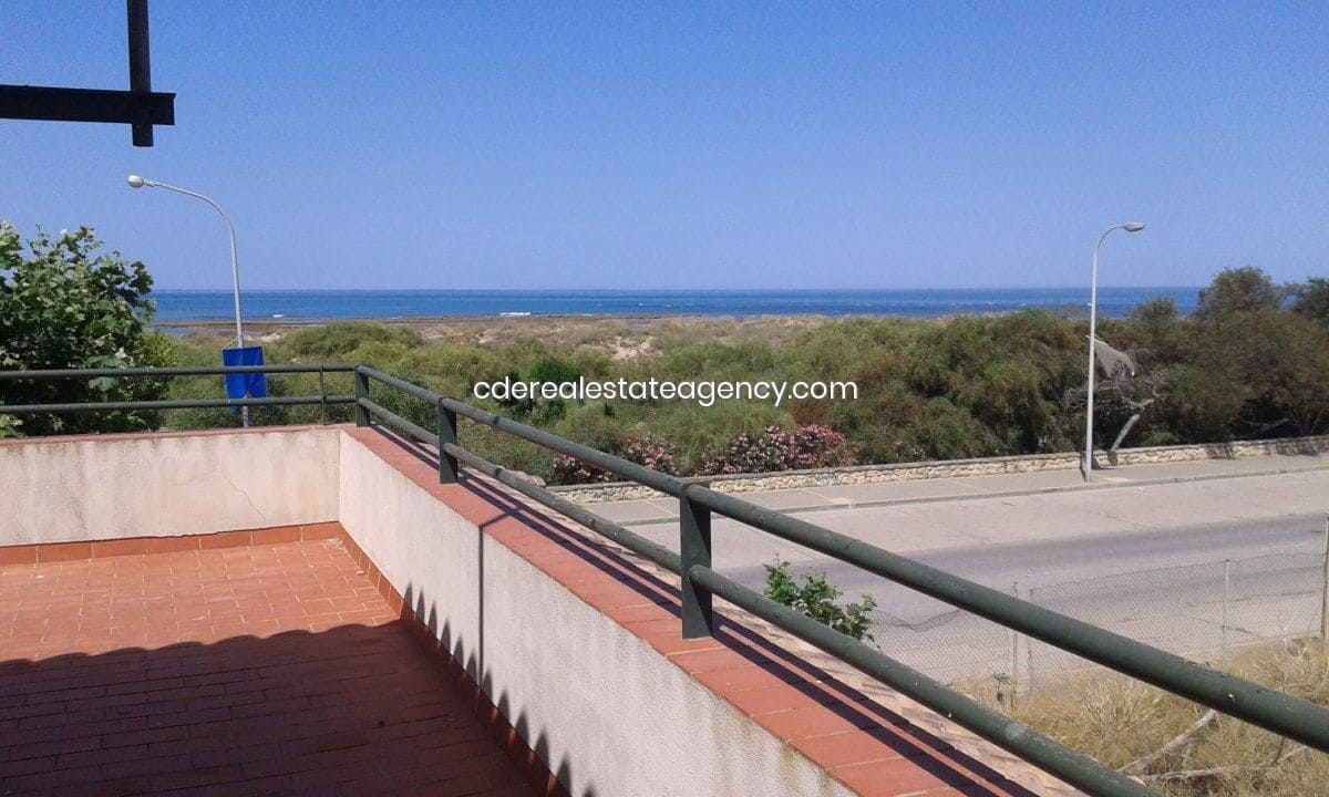 5 slaapkamer Villa te huur in Rota met zwembad garage - € 1.700 (Ref: 9317221)