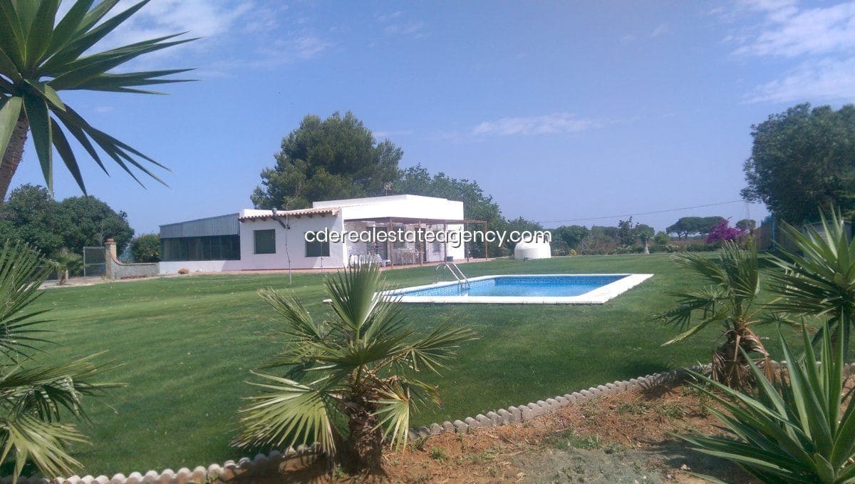 5 slaapkamer Villa te huur in Rota met zwembad garage - € 1.700 (Ref: 9317221)